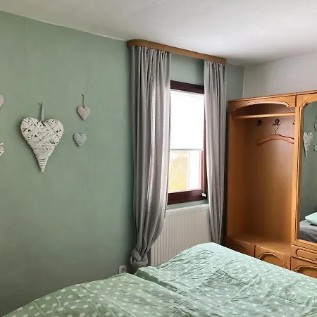 Gaestehaus „bei Emmi“ 아파트 Lichtenberg (Bavaria)